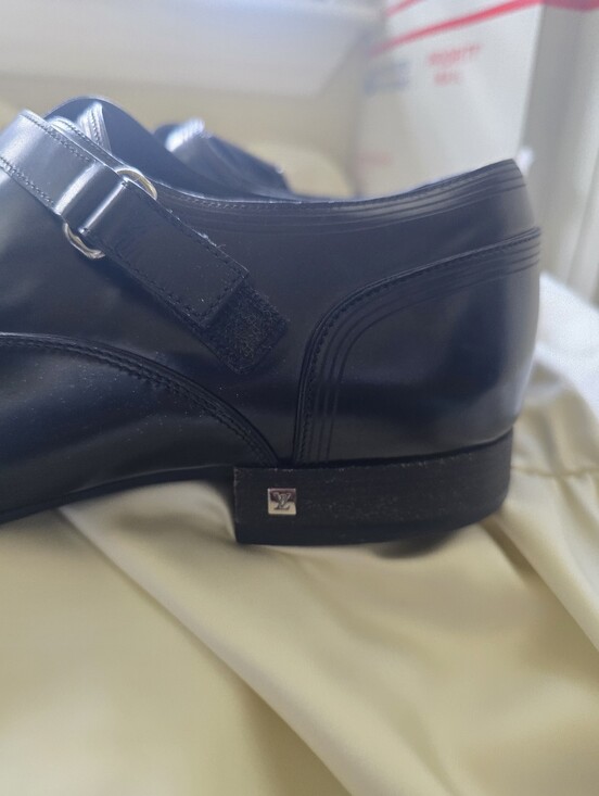 Louis Vuitton Equinox Derby Black Leather Dress Shoes with Double-Strap Closure main image 9